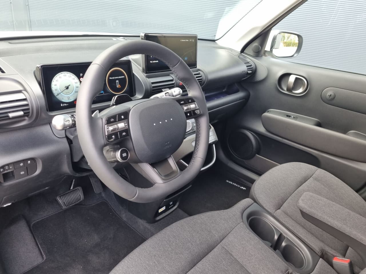 Hyundai Inster - zdjęcie 9