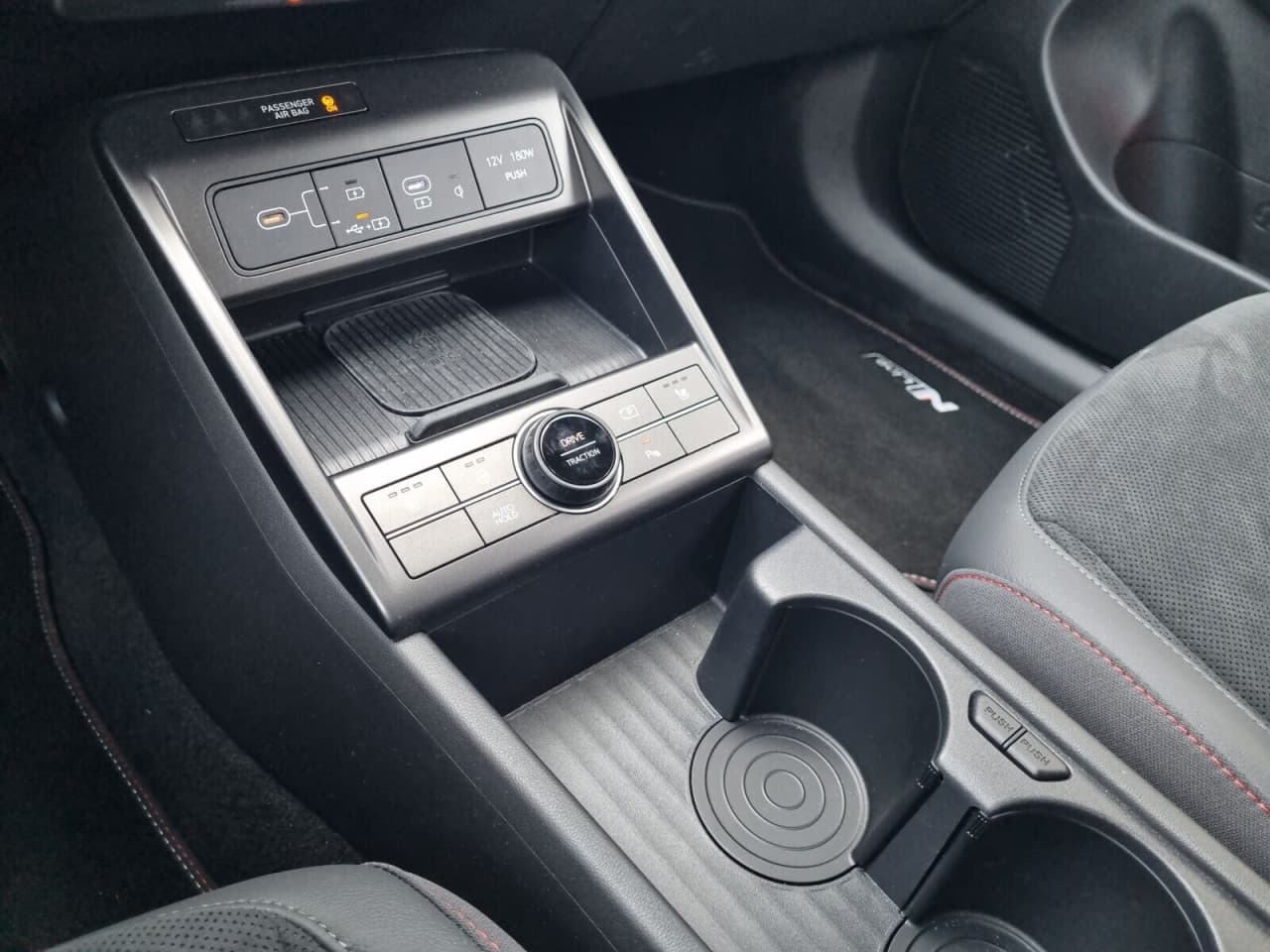 Hyundai Kona - zdjęcie 18