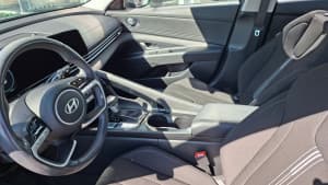 Hyundai Elantra - miniatura 8