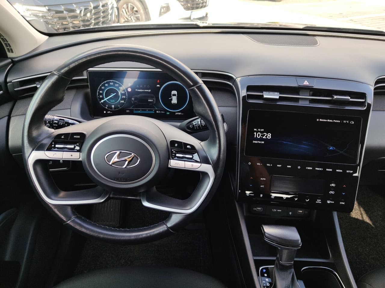Hyundai Tucson - zdjęcie 13