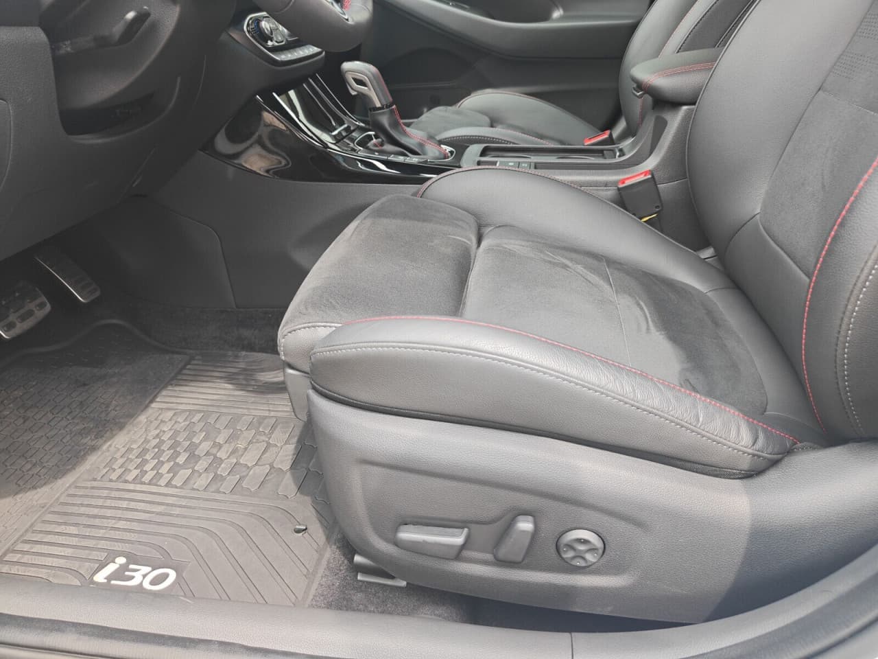 Hyundai i30 - zdjęcie 13
