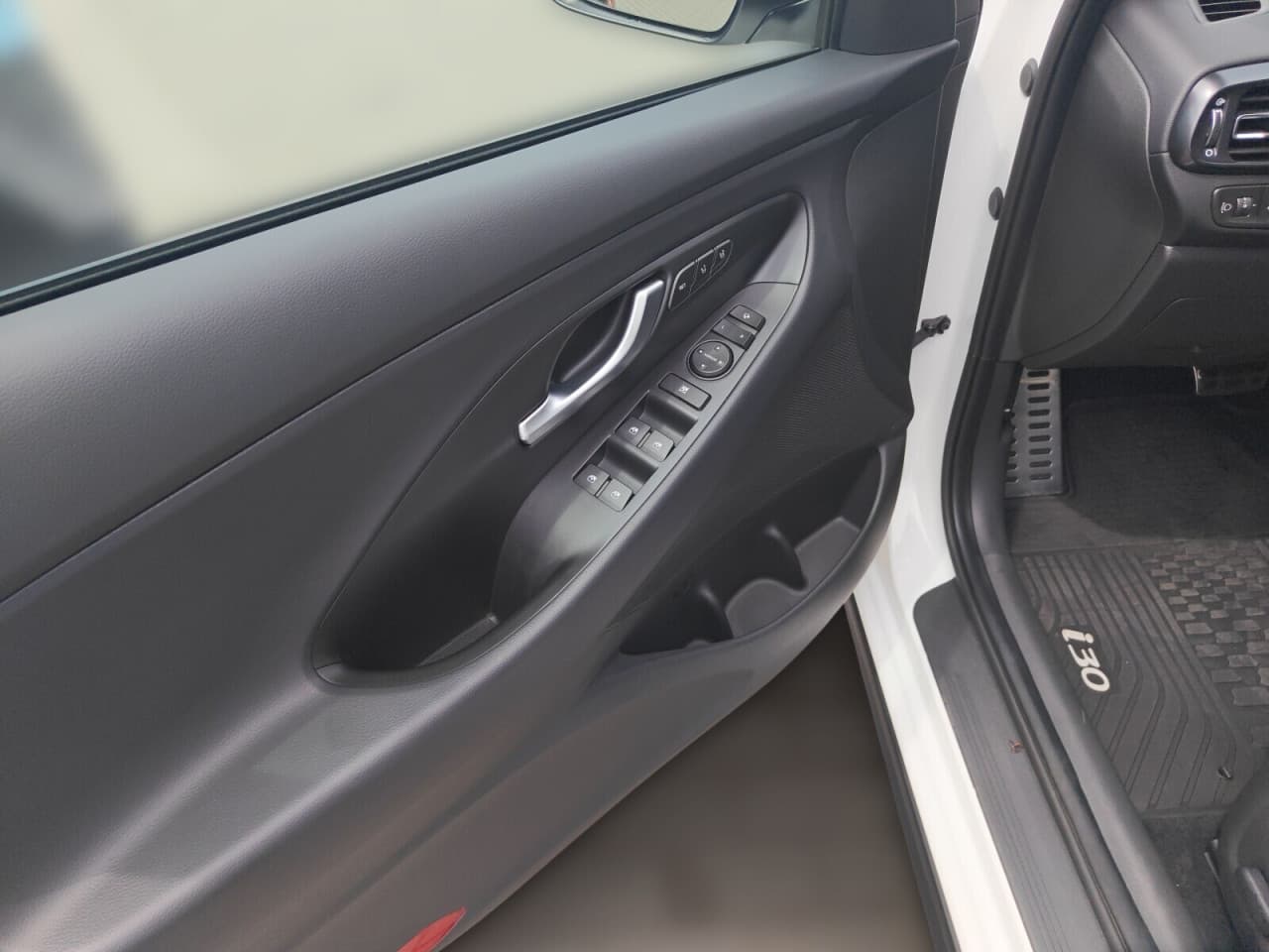 Hyundai i30 - zdjęcie 11