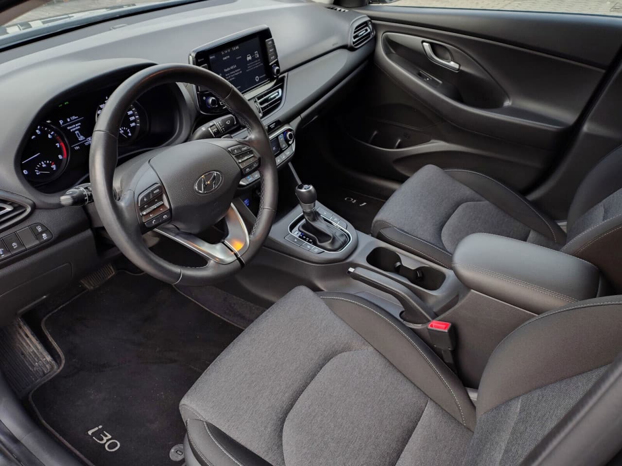 Hyundai i30 - zdjęcie 13
