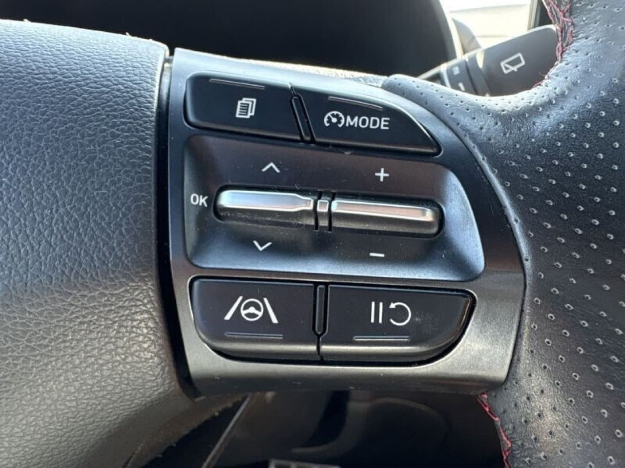 Hyundai Kona - zdjęcie 15