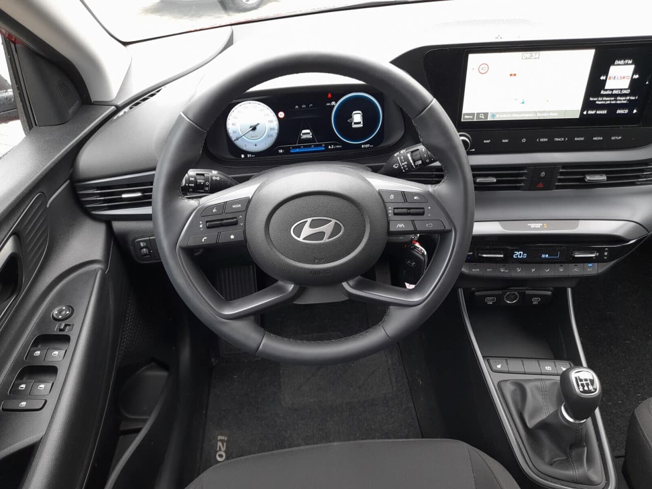 Hyundai i20 - zdjęcie 13